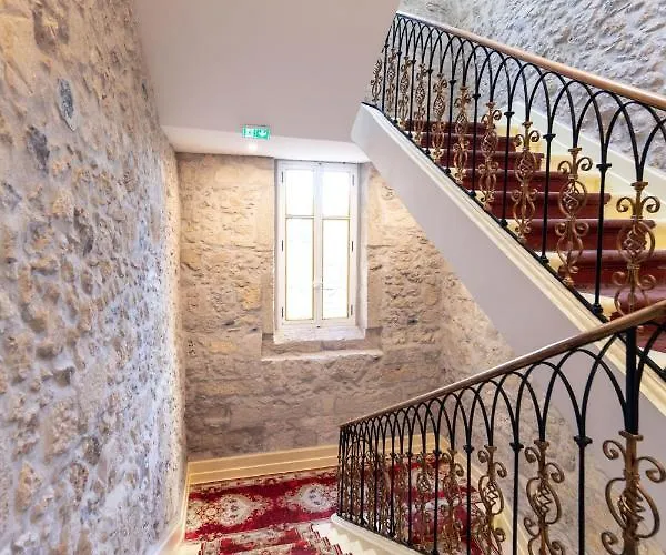 Romantique Maison De L'eglise Du Couvent Narbonne